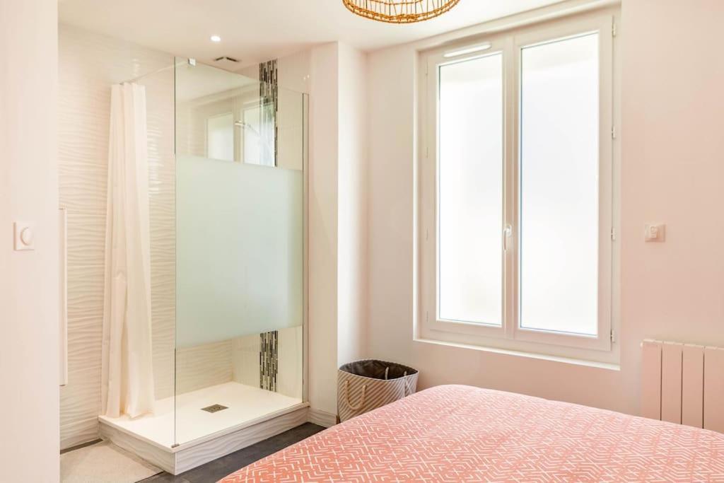 Maison Tourangelle Chic & Cosy Avec Cour Tours Exterior photo